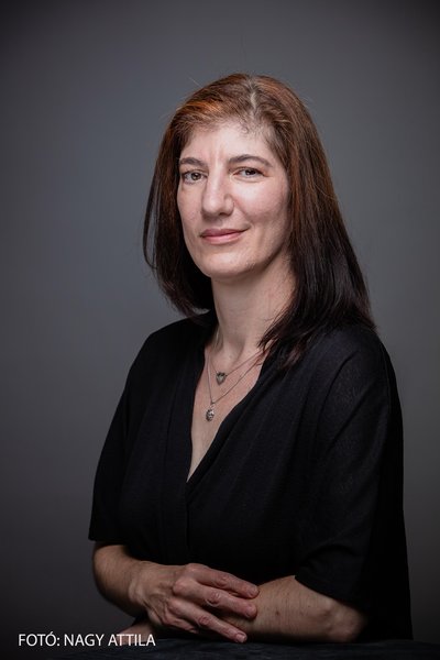 Éva Báró